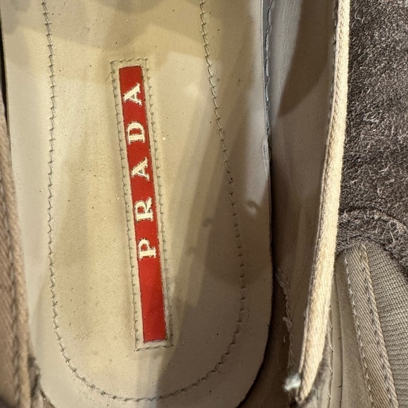 Prada Men’s suede grey & tan slip on sneakers size 8.5 - Picture 8 of 11